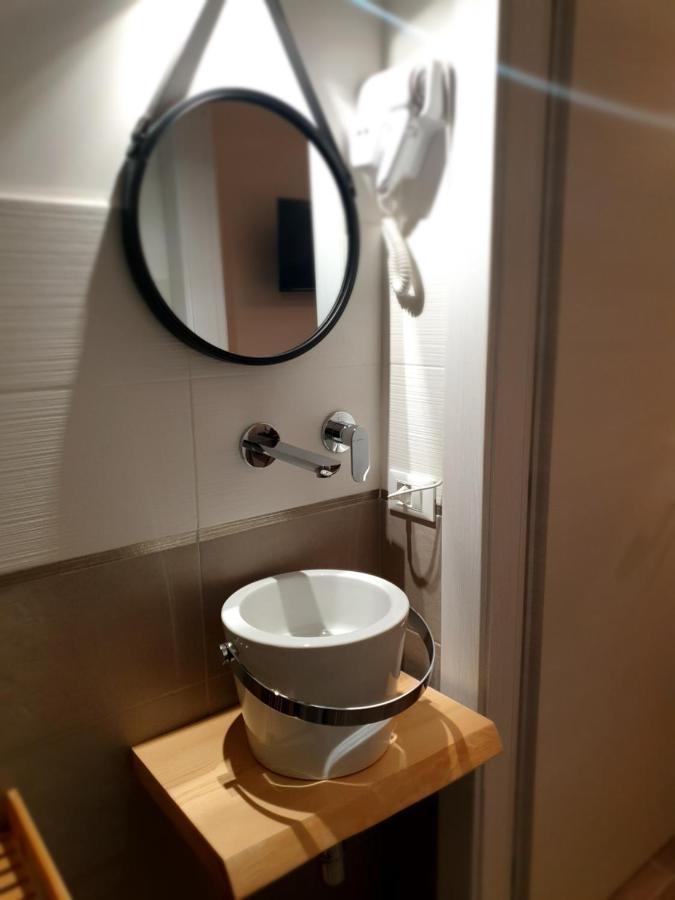 Residenza Tarzana Hotel Palermo Luaran gambar