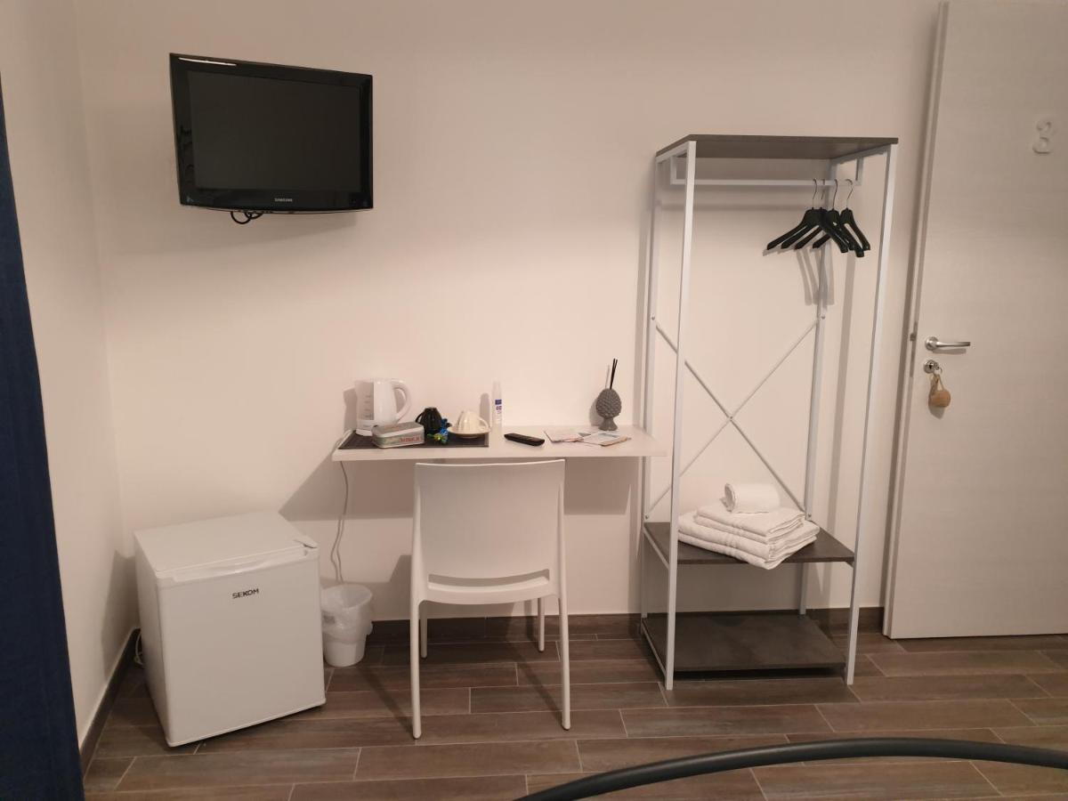 Residenza Tarzana Hotel Palermo Luaran gambar