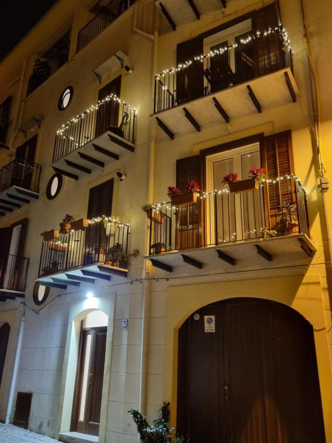 Residenza Tarzana Hotel Palermo Luaran gambar